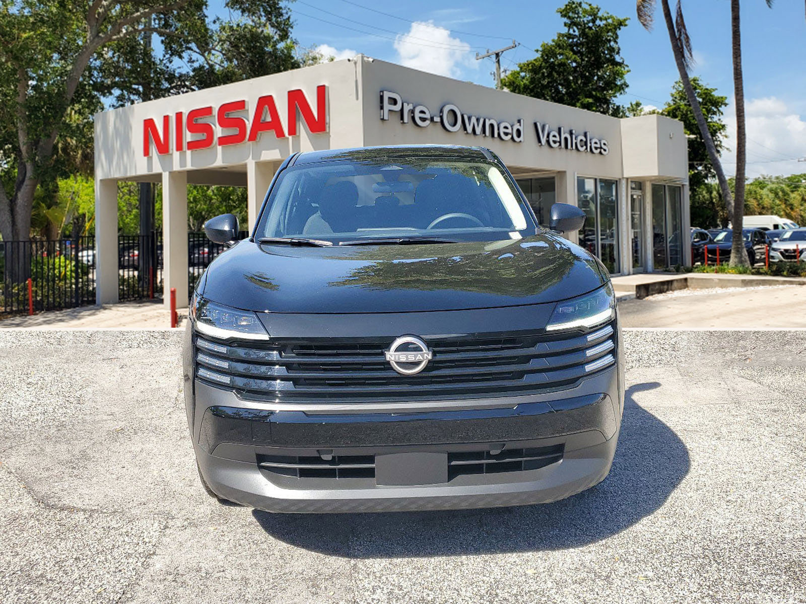 Certified 2025 Nissan Kicks S image 2