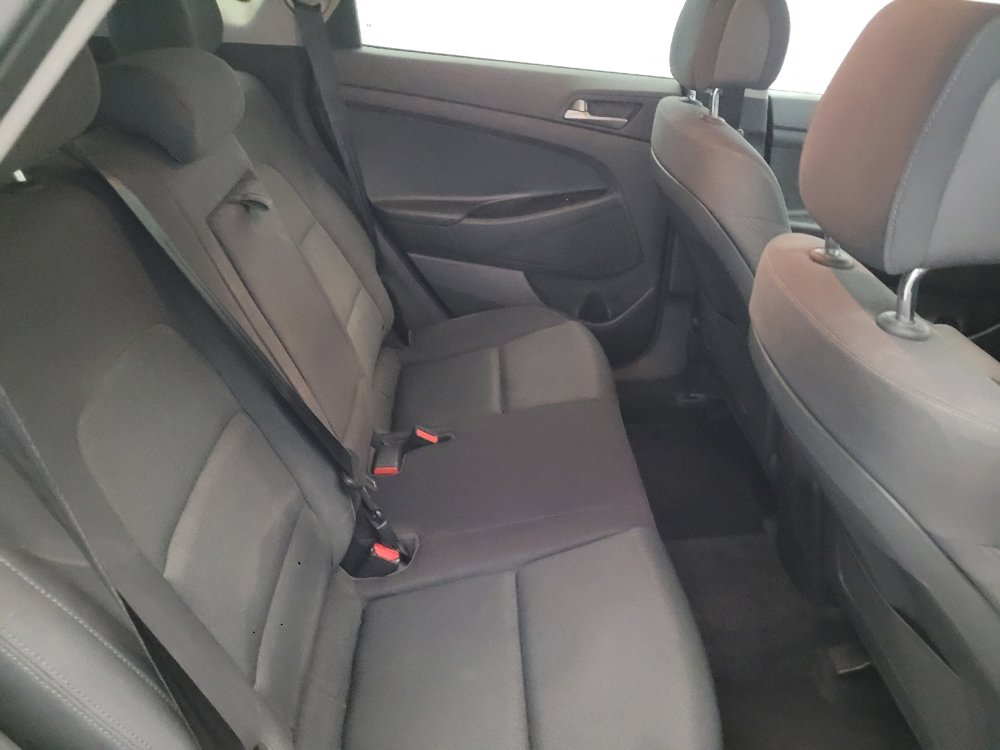 Used 2018 Hyundai Tucson SE image 19