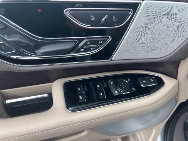 Certified 2023 Lincoln Navigator L Reserve AWD/4WD image 15