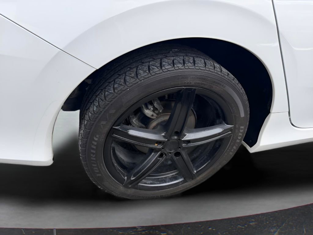 Used 2019 Honda Civic EX image 12