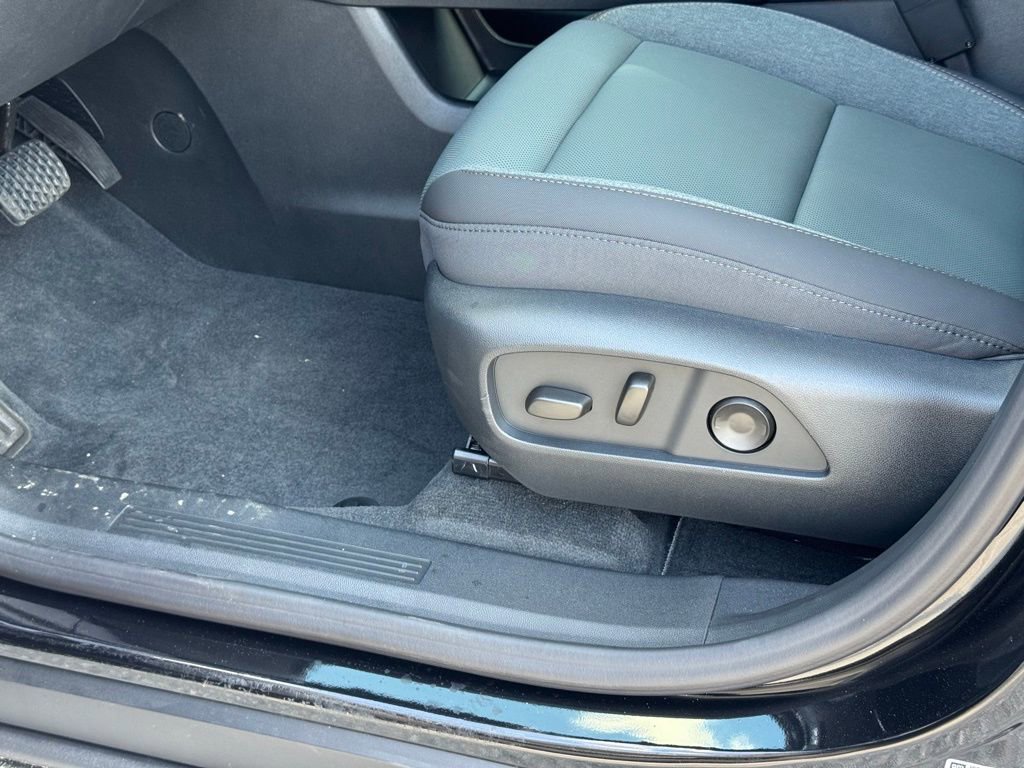 New 2026 GMC Terrain AT4 w/ Convenience Package III image 20