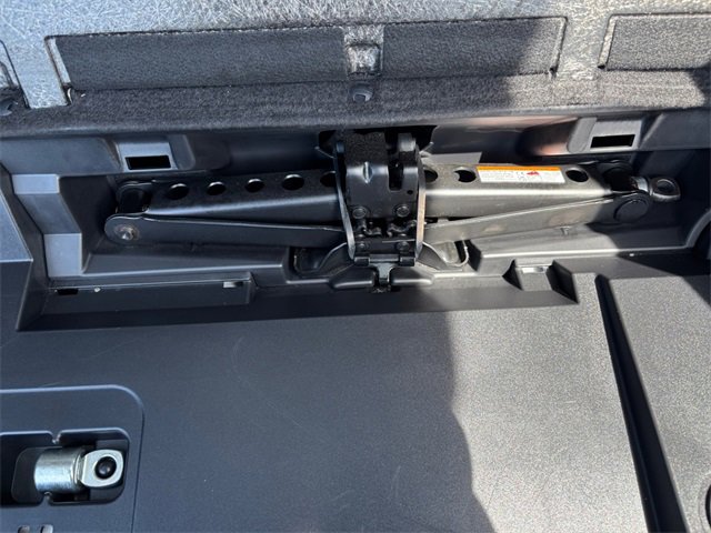 Used 2023 Toyota Highlander LE image 34