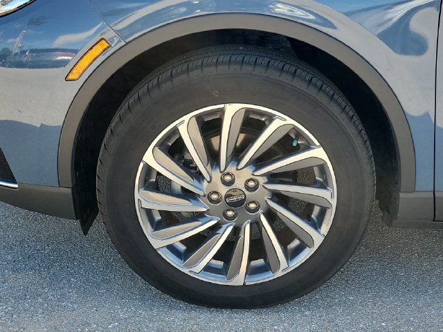 Used 2023 Lincoln Corsair Reserve w/ Equipment Group 201A FWD image 12