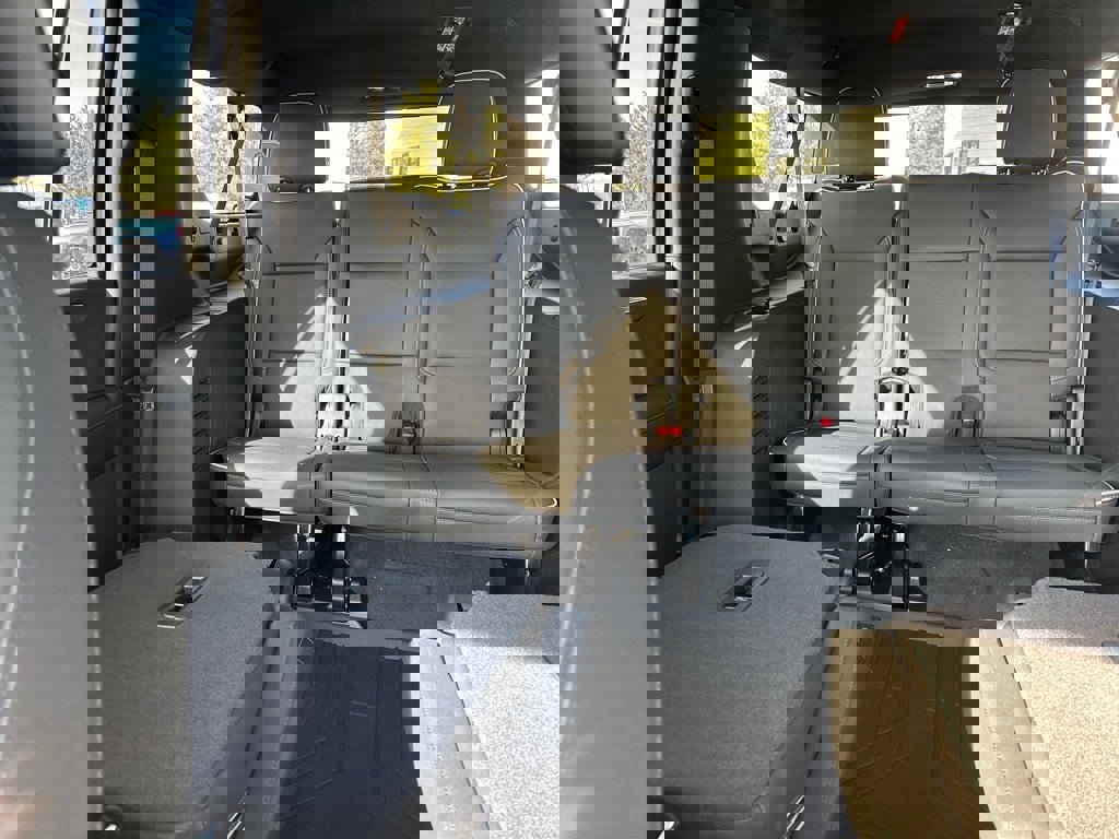 New 2026 Chevrolet Suburban Premier image 34