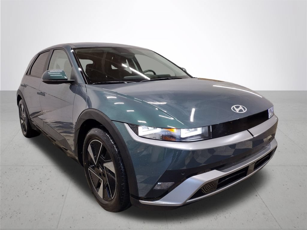 Certified 2026 Hyundai Ioniq 5 SE AWD/4WD image 5