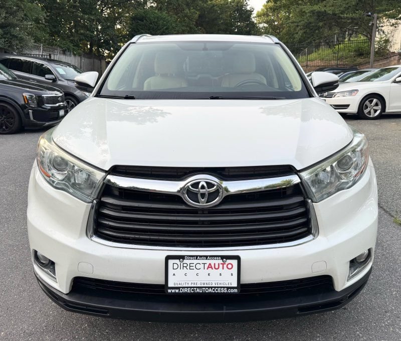 Used 2014 Toyota Highlander Limited AWD/4WD image 2