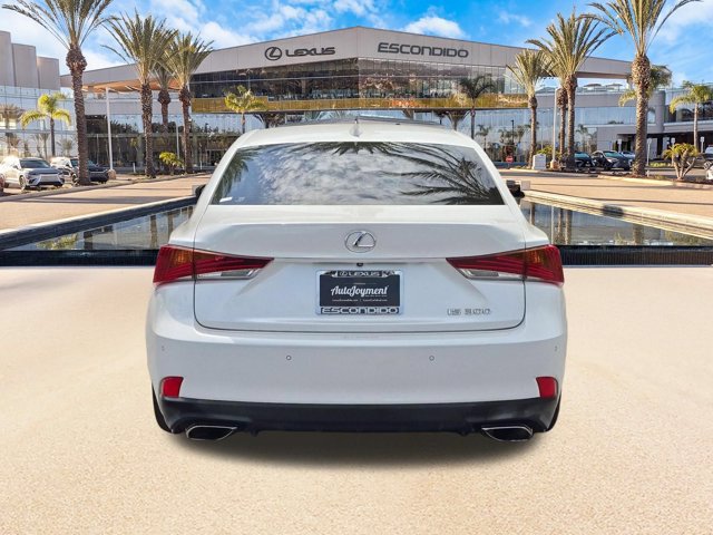 Used 2018 Lexus IS 300 w/ Comfort Package RWD image 6