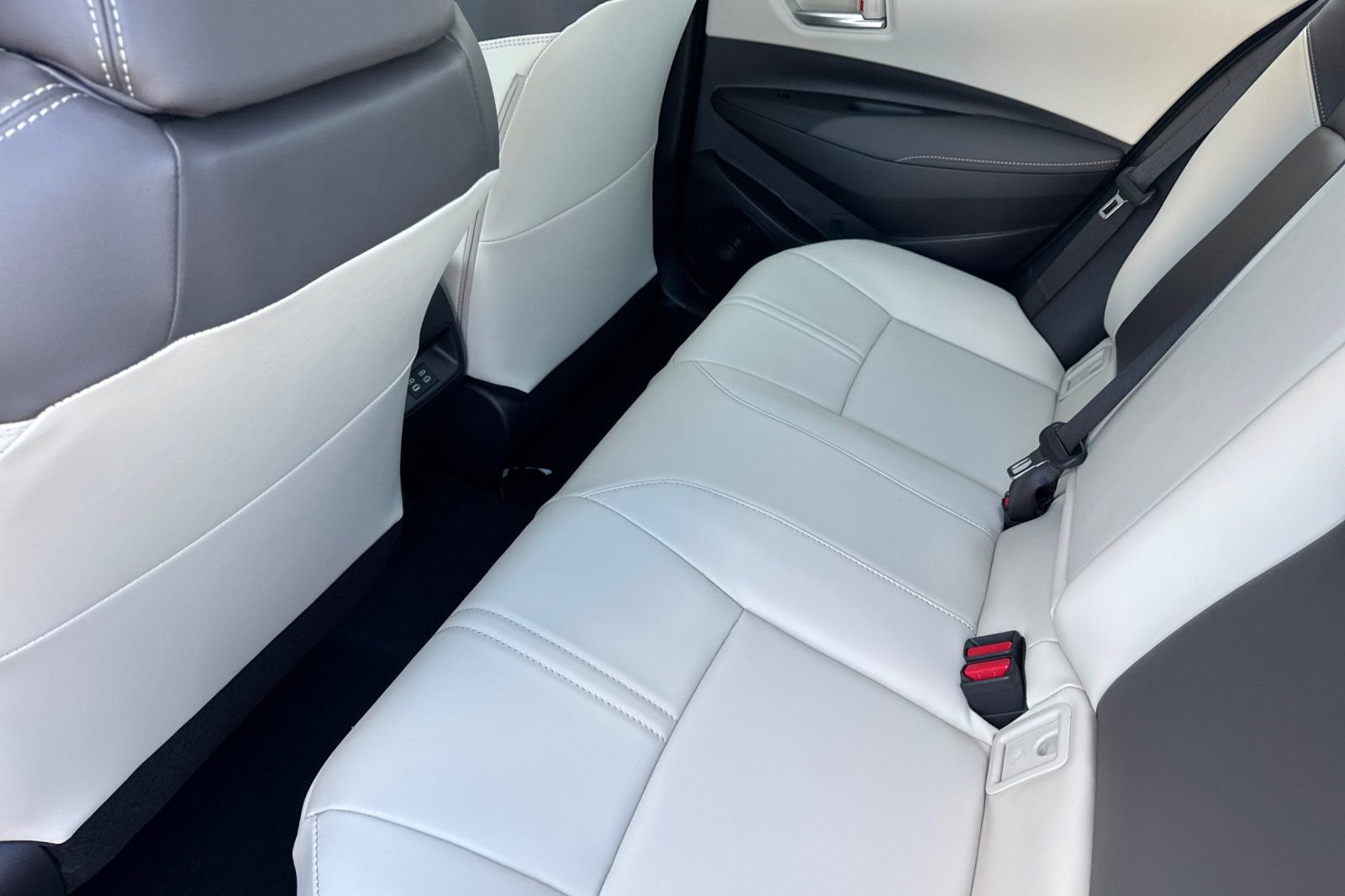 New 2026 Toyota Corolla XLE FWD image 10