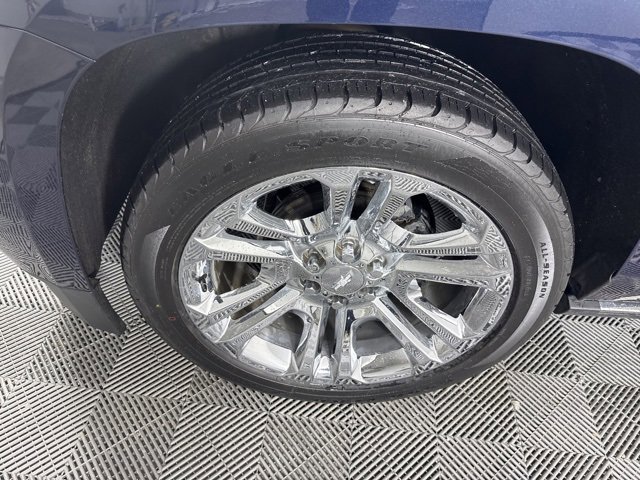 Used 2020 Chevrolet Suburban Premier w/ Premier Plus Edition image 8