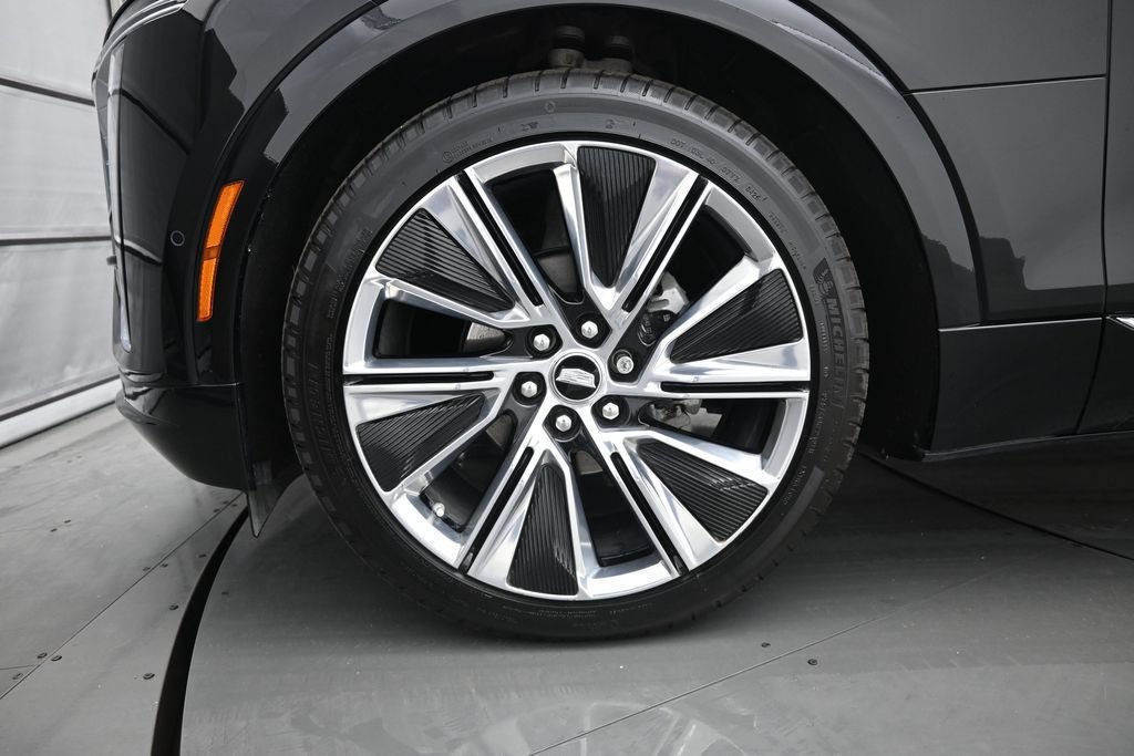 Used 2026 Cadillac Lyriq Signature Luxury w/ Nappa Leather Package AWD/4WD image 39