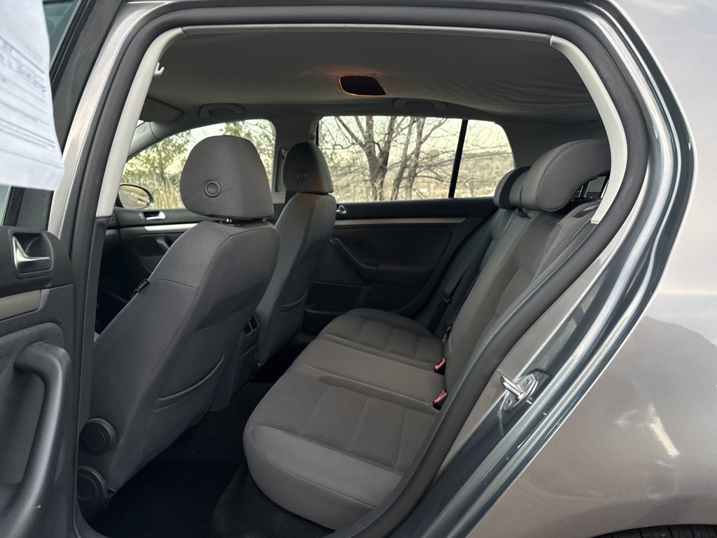 Used 2008 Volkswagen Rabbit S image 19