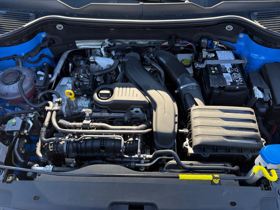 New 2026 Volkswagen Taos SE AWD/4WD image 16