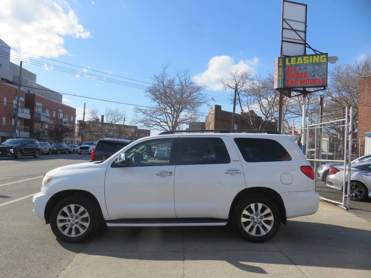 Used 2011 Toyota Sequoia Limited image 7