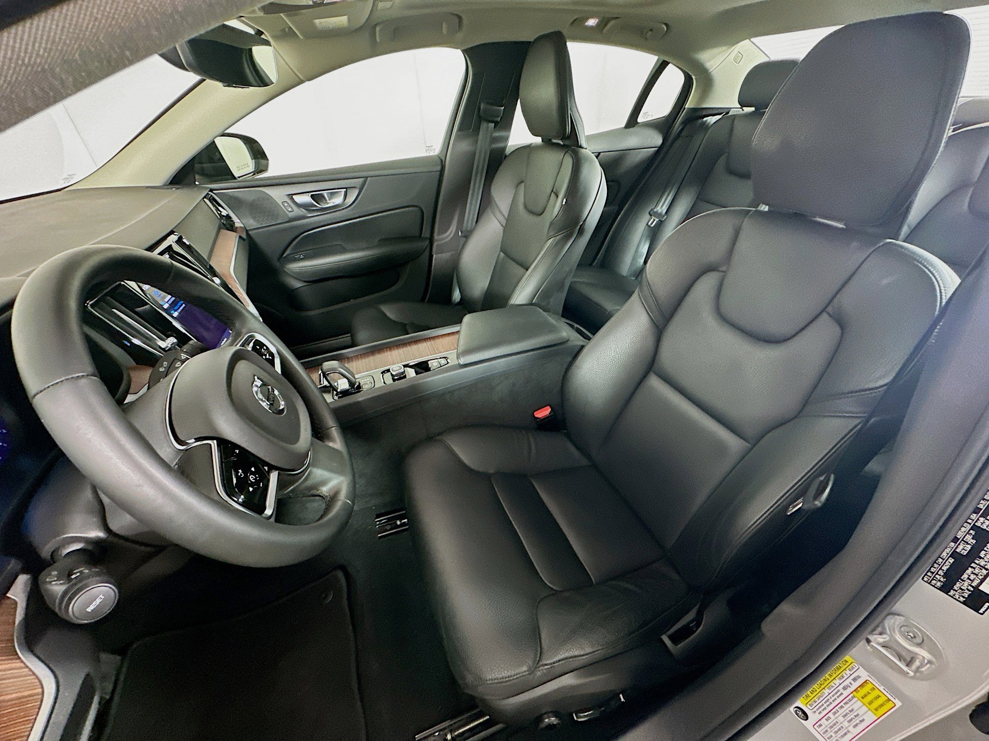 Used 2024 Volvo S60 B5 Plus image 13