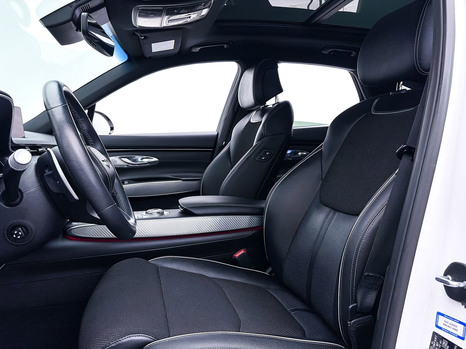 Used 2022 Genesis GV70 3.5T Sport image 17