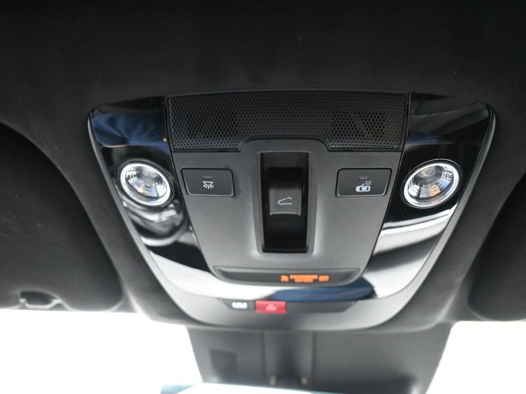 Certified 2025 Kia Sorento SX Prestige image 17