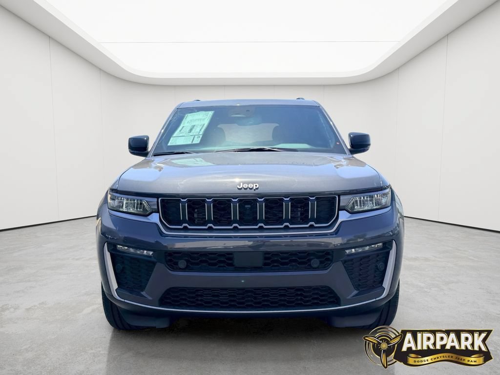 New 2026 Jeep Grand Cherokee Limited w/ Luxury Tech Group II AWD/4WD image 9