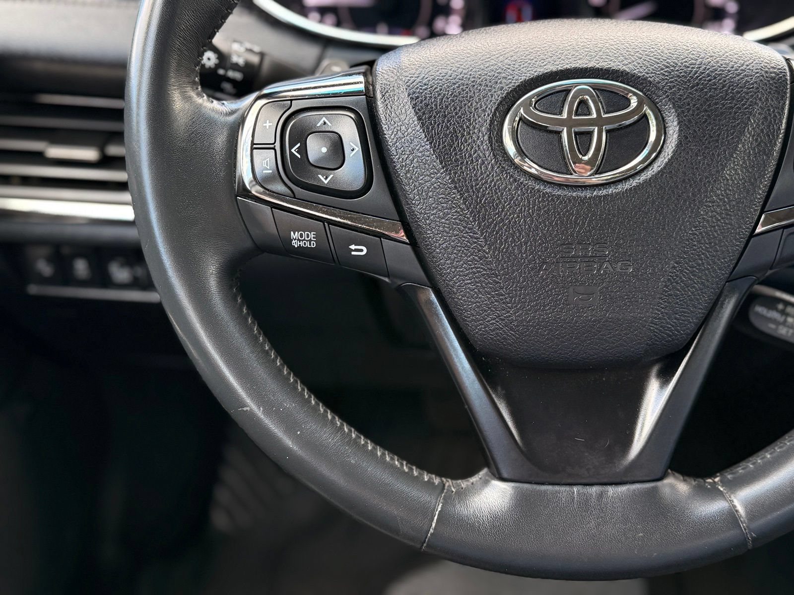 Used 2016 Toyota Avalon Limited w/ Toyota Safety Sense Package FWD image 26