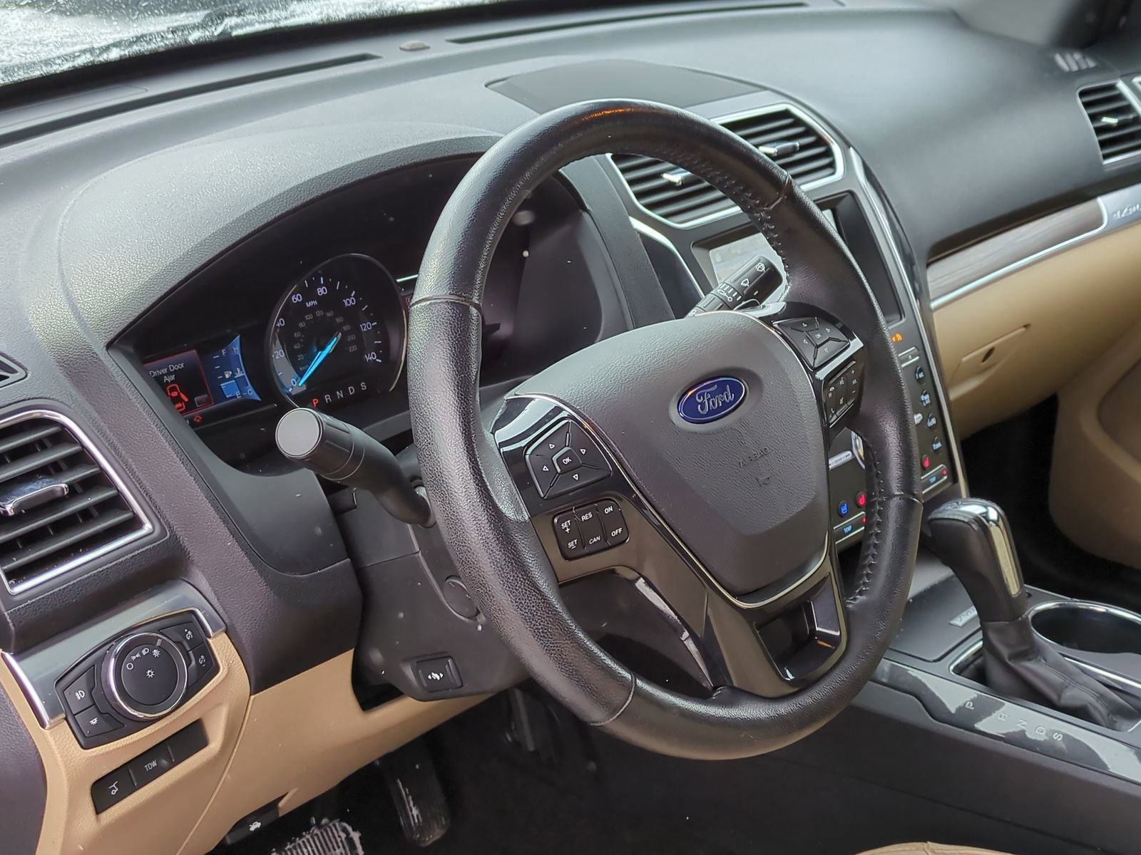 Used 2017 Ford Explorer Limited w/ Equipment Group 301A image 14