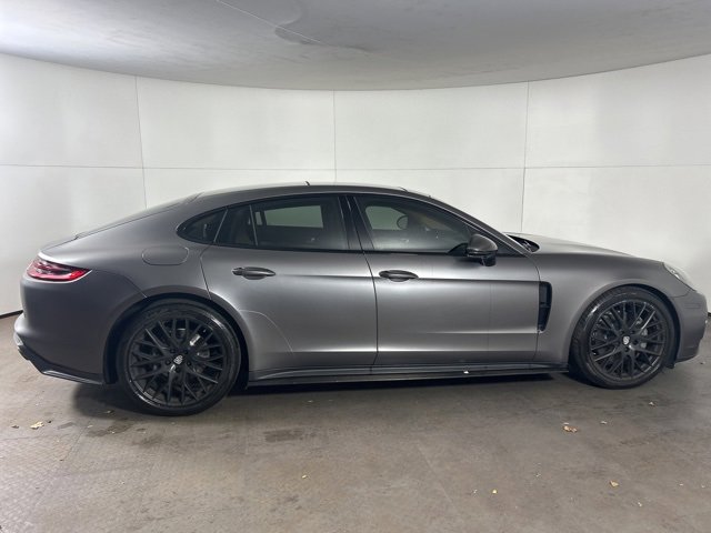 Used 2018 Porsche Panamera 4S image 9