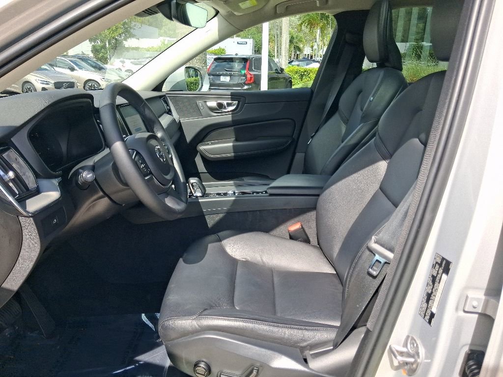Used 2023 Volvo XC60 B5 Core w/ Protection Package Premier FWD image 14