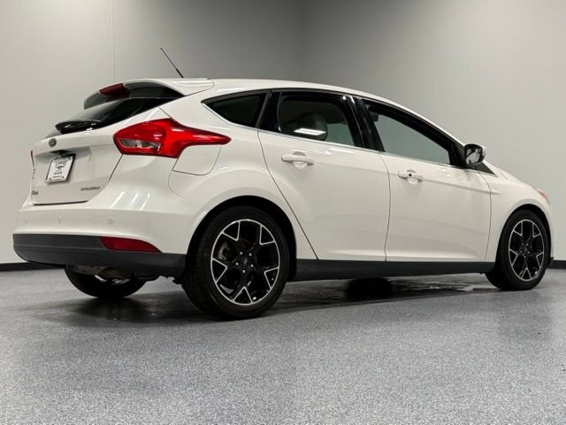 Used 2016 Ford Focus Titanium FWD image 12