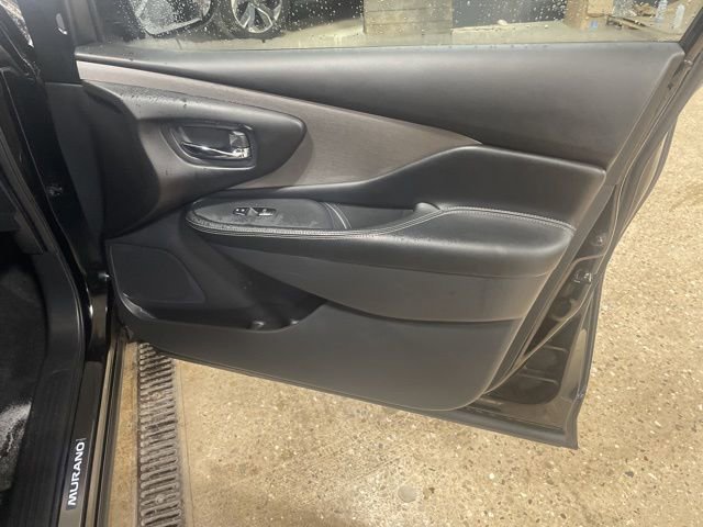 Certified 2024 Nissan Murano SV w/ SV Midnight Edition Package image 31