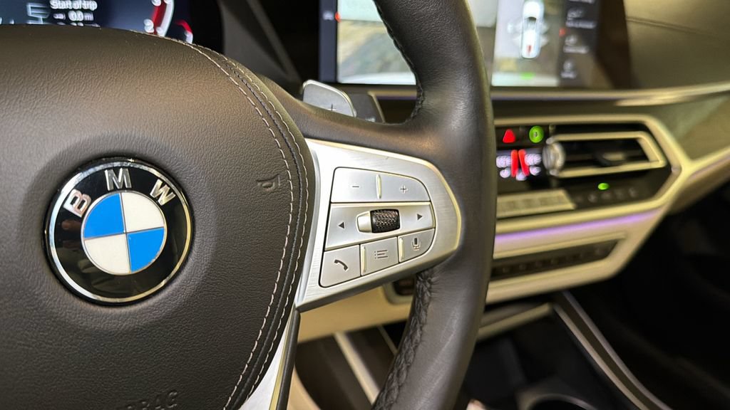 Used 2021 BMW X7 xDrive40i w/ Premium Package AWD/4WD image 26