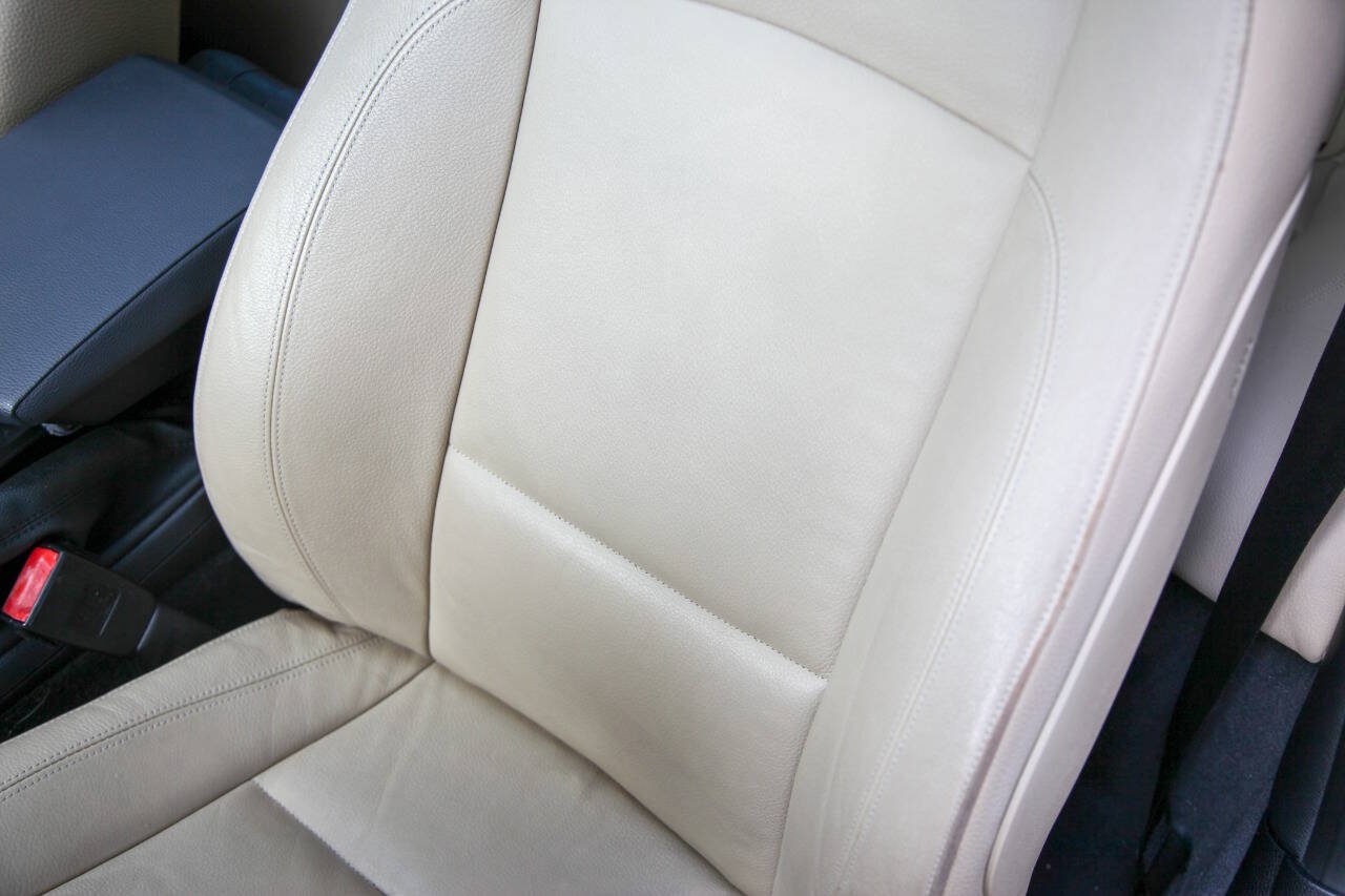 Used 2011 BMW 128i Coupe RWD image 27