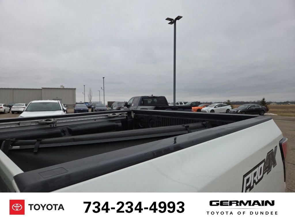 Used 2020 Nissan Titan PRO-4X w/ Pro-4x Convenience Package image 21