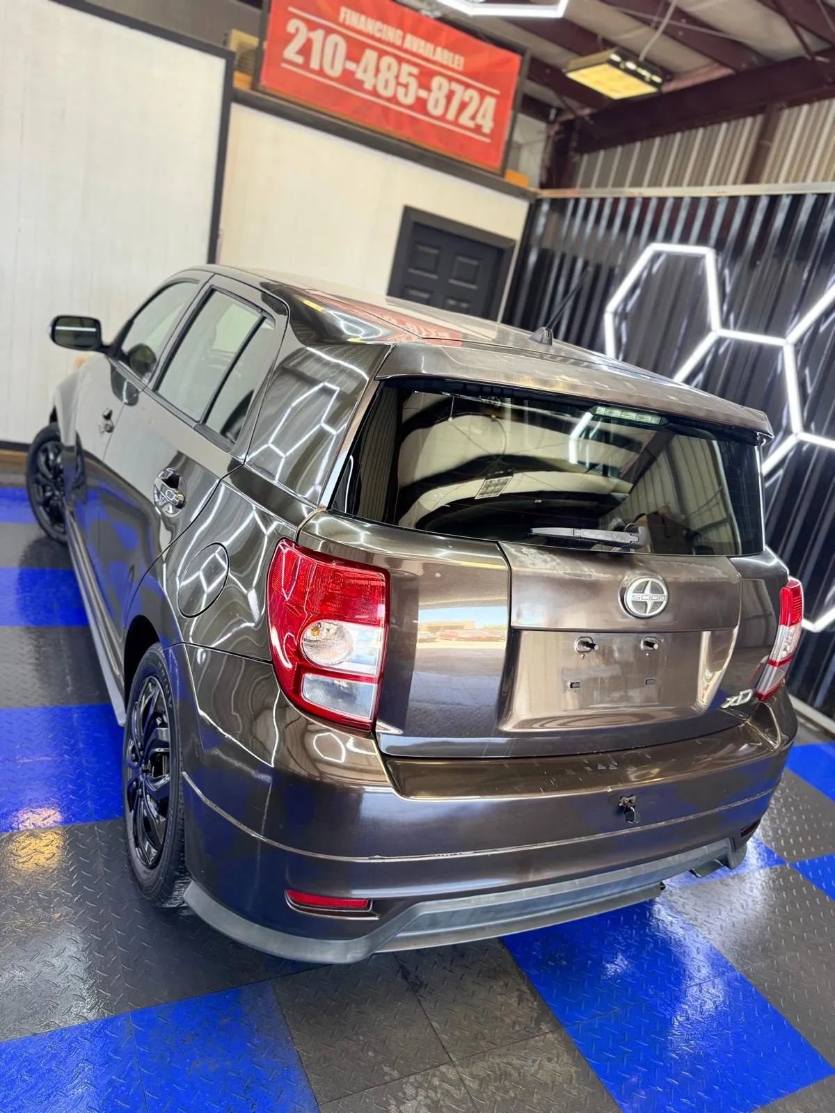 Used 2011 Scion xD Hatchback 4D image 23