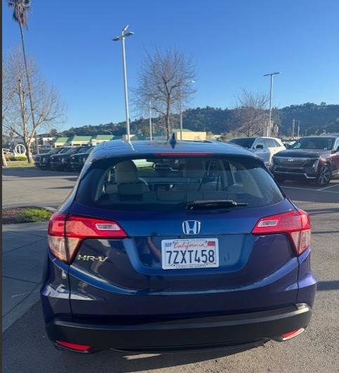 Used 2017 Honda HR-V LX image 7