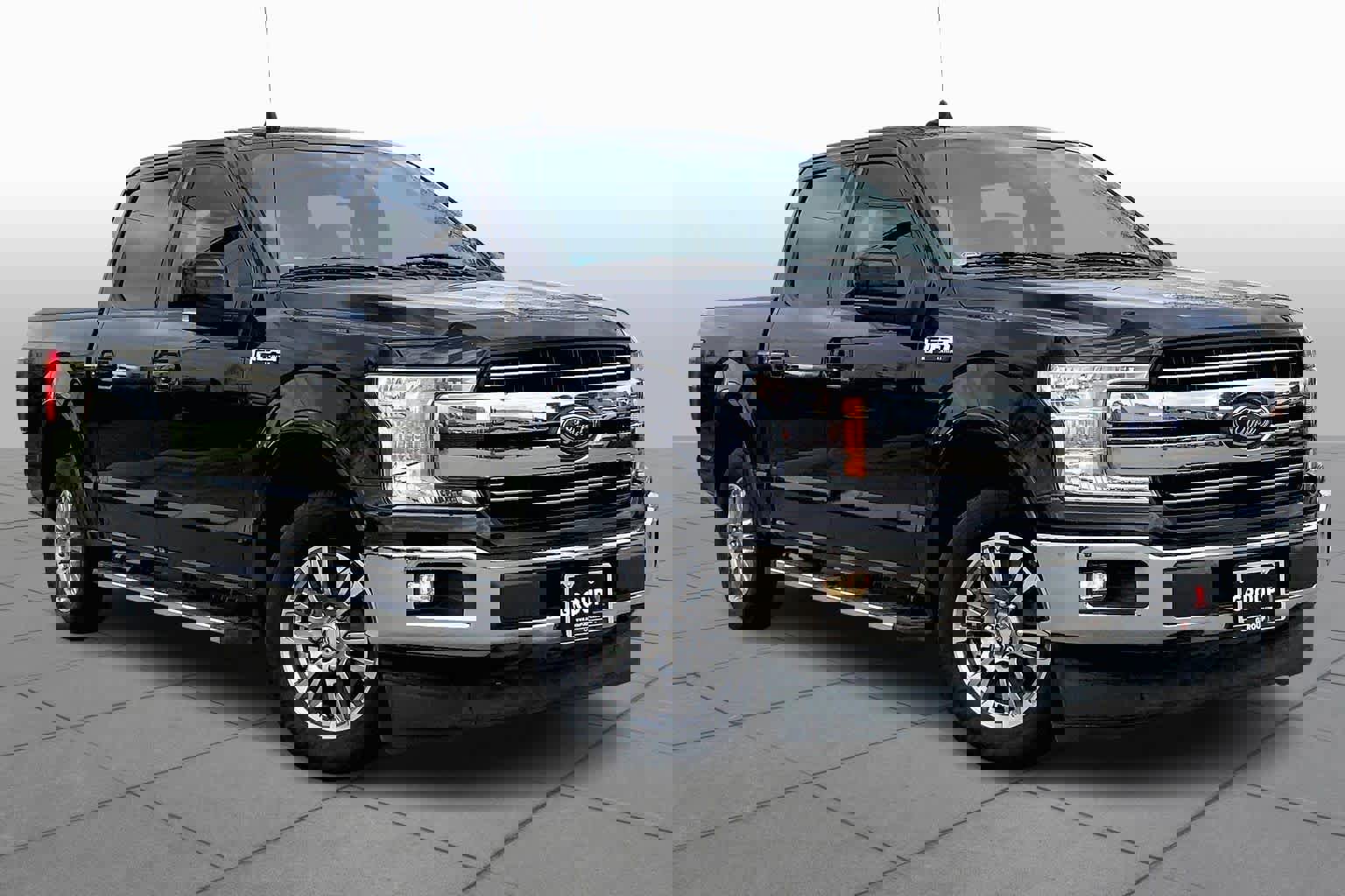 Used 2020 Ford F150 Lariat w/ Equipment Group 501A Mid image 2