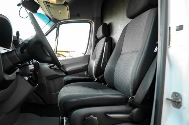 Used 2013 Mercedes-Benz Sprinter 3500 image 21