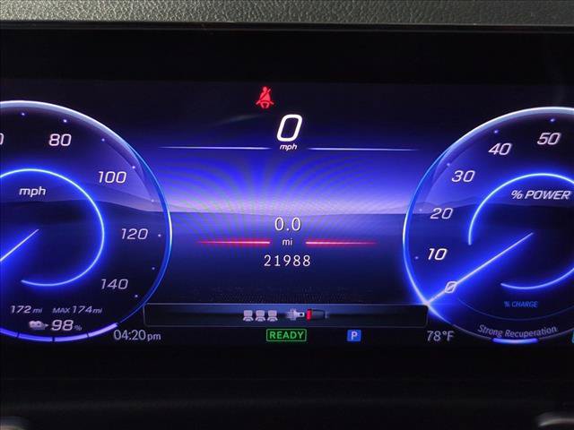 Used 2024 Mercedes-Benz EQB 250+ image 11