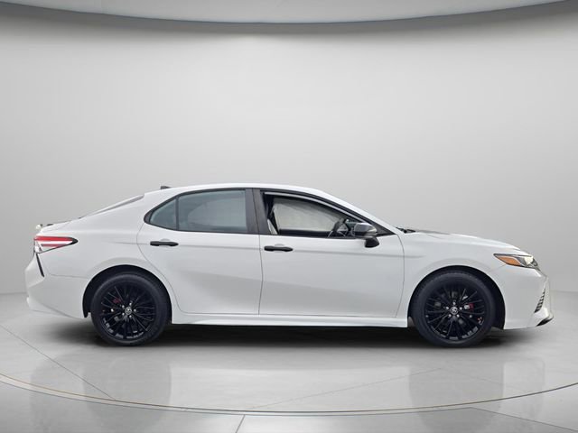 Used 2020 Toyota Camry SE FWD image 4