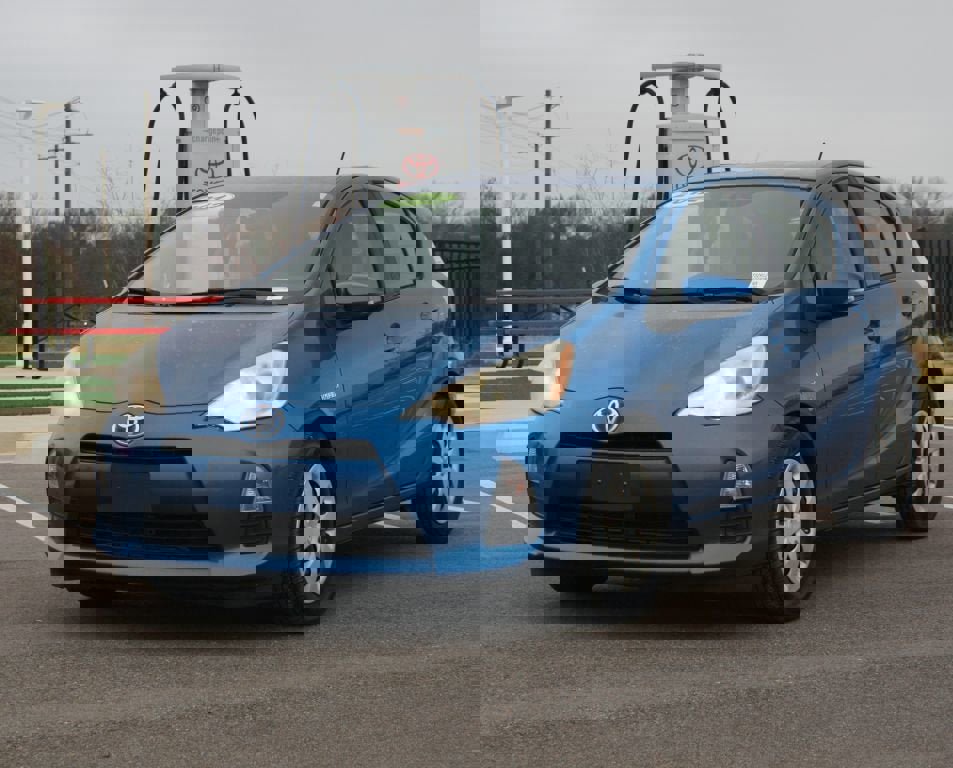 Used 2012 Toyota Prius C One image 13