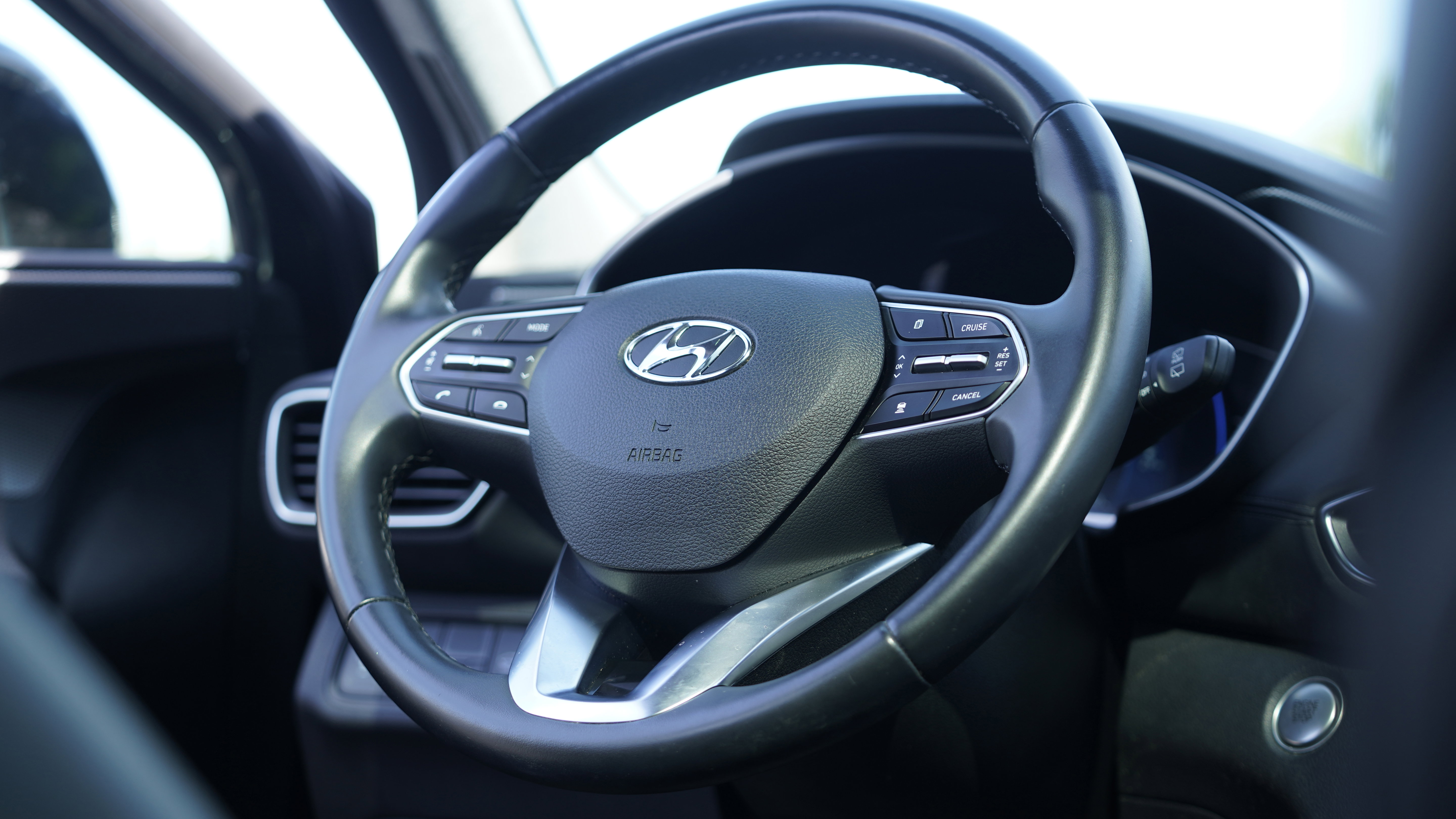 Used 2019 Hyundai Santa Fe Limited FWD image 18