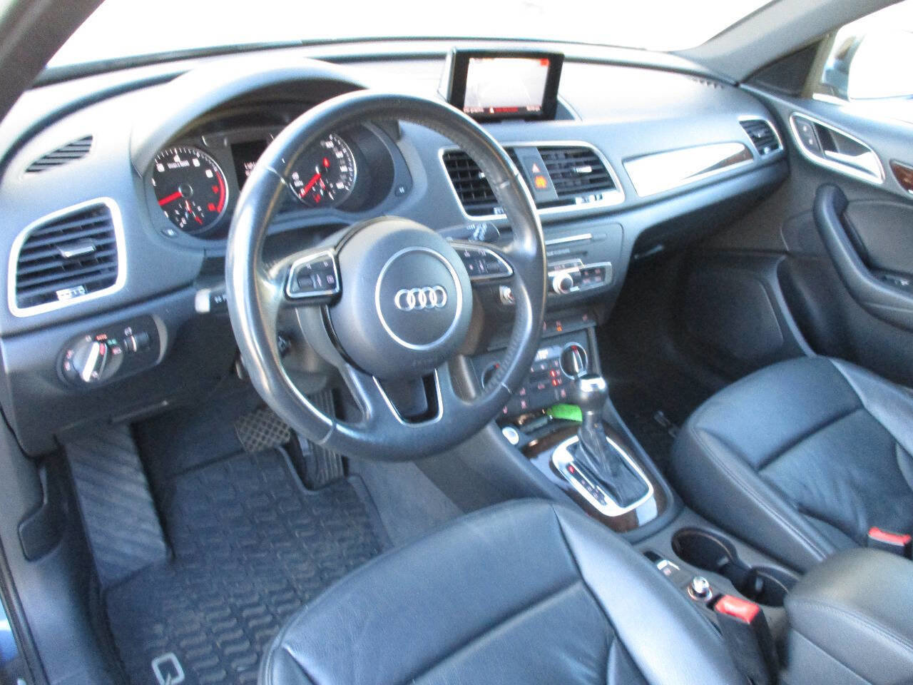 Used 2018 Audi Q3 2.0T Premium Plus w/ Premium Plus Package image 68