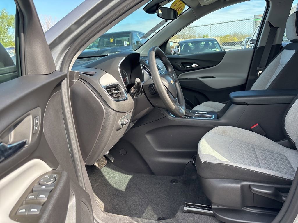 Used 2024 Chevrolet Equinox LS FWD image 28