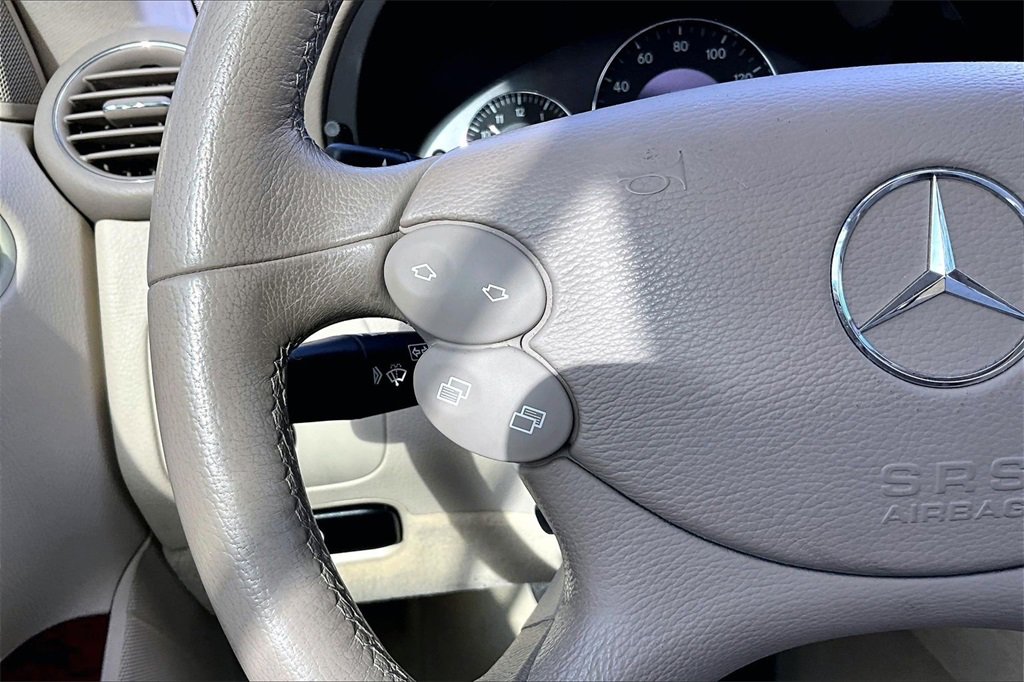 Used 2004 Mercedes-Benz CLK 320 CLK 320 image 10