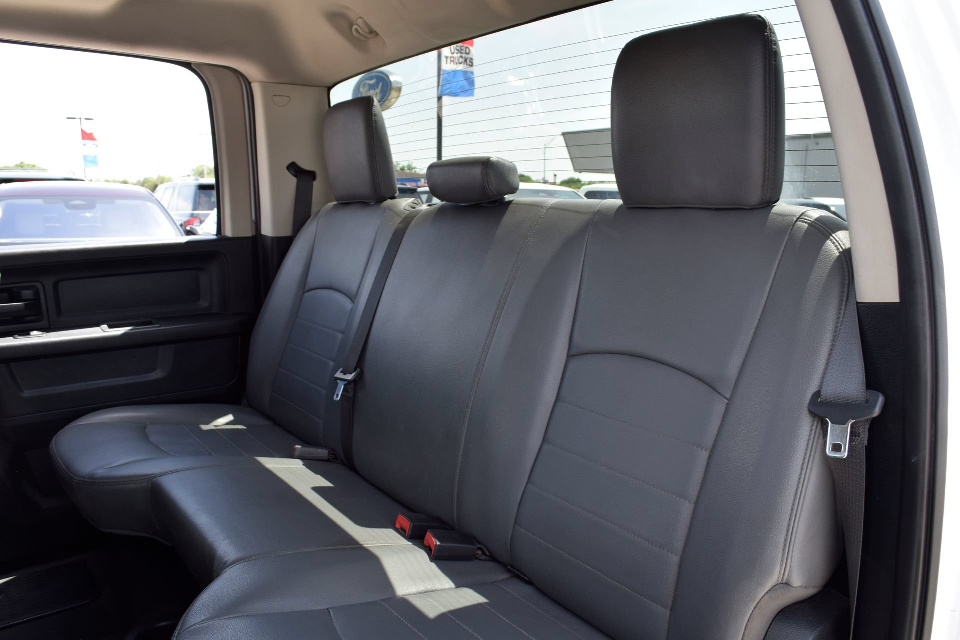 Used 2017 RAM 3500 Tradesman RWD image 16