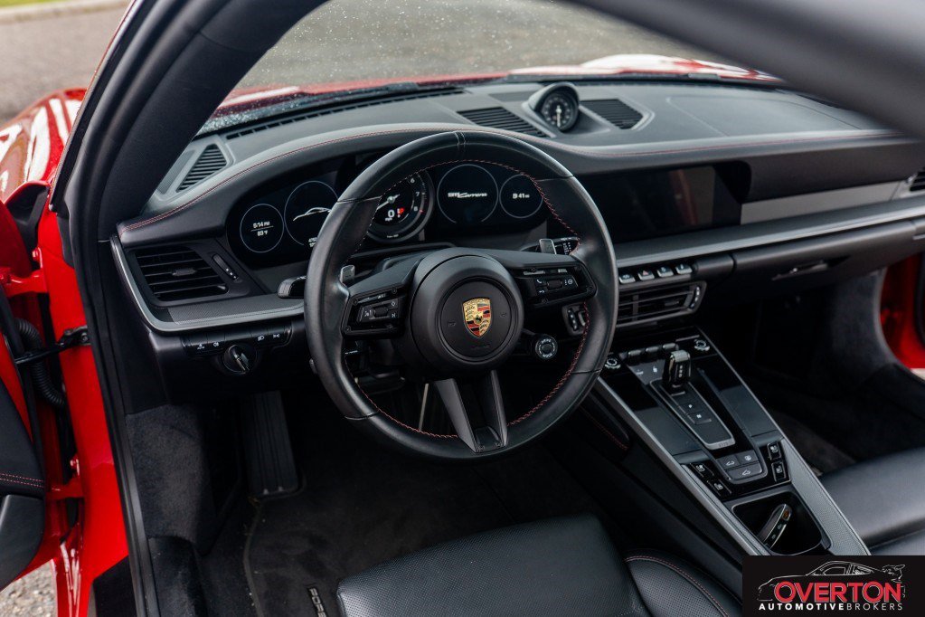 Used 2024 Porsche 911 Carrera image 13