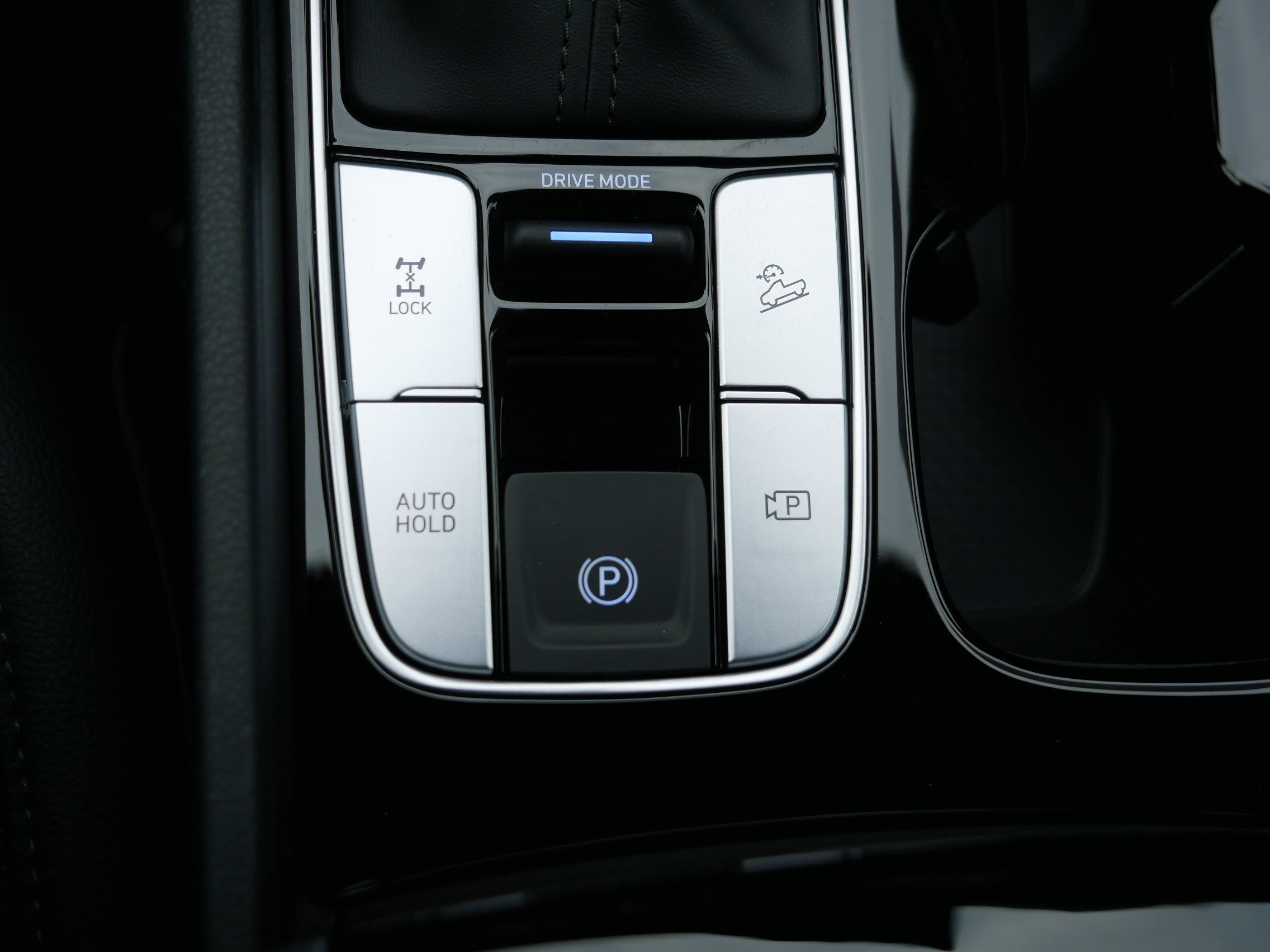 Certified 2025 Hyundai Santa Cruz SEL image 32