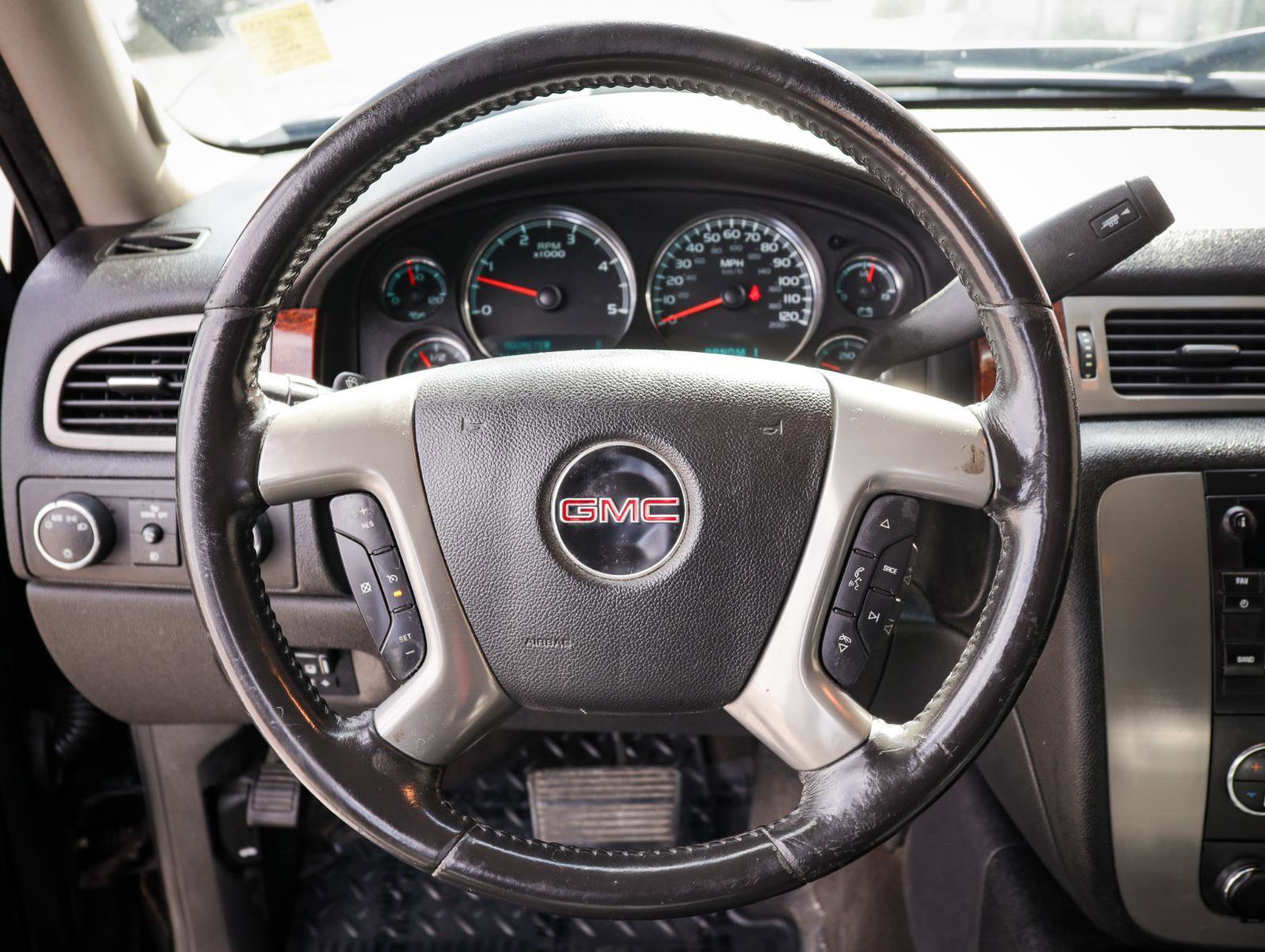 Used 2012 GMC Sierra 2500 SLT w/ SLT Convenience Package AWD/4WD image 21