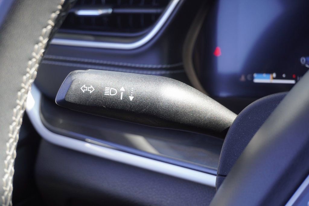 Used 2023 Jeep Grand Cherokee L Laredo image 18