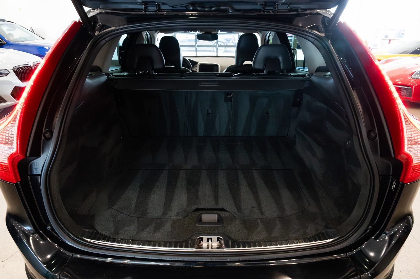 Used 2015 Volvo XC60 T5 Premier FWD image 8