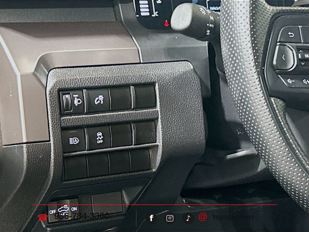 Used 2025 Toyota Tacoma SR5 AWD/4WD image 9