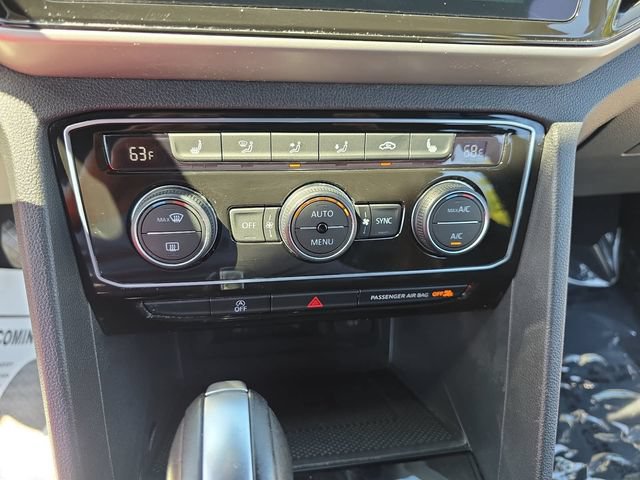 Used 2023 Volkswagen Atlas Cross Sport SE FWD image 19