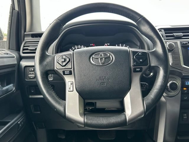 Used 2018 Toyota 4Runner Limited AWD/4WD image 33